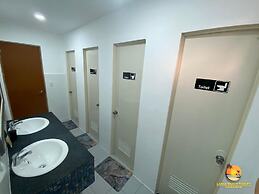 Lanas Beach Resort - Carabao Island