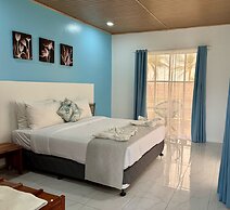 Lanas Beach Resort - Carabao Island