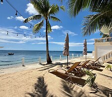 Lanas Beach Resort - Carabao Island