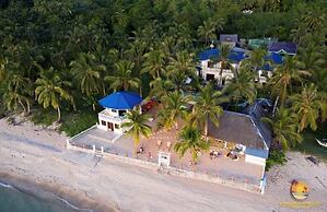 Lanas Beach Resort - Carabao Island