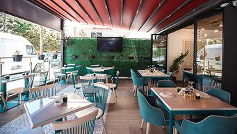 La Onda Hotel