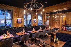 The Stroud Hotel