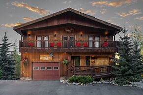 The Stemwinder Lodge by Simply Kimberley