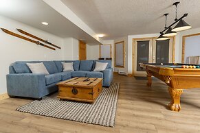The Stemwinder Lodge by Simply Kimberley