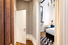 Notting Hill Charm: Central 2-bed Gem
