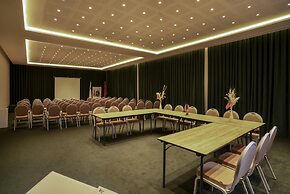 Doubletree By Hilton Ben Guerir Hotel & Residences