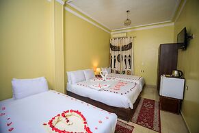 Bella Casa pyramids inn