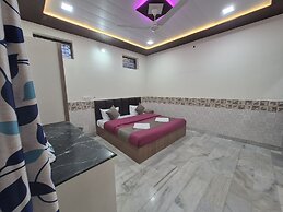 Taj Street Hostel