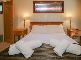 Leafy Nook Lodge