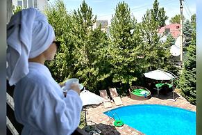 Tian-Shan Hotel