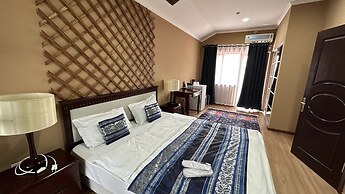 Tian-Shan Hotel