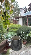 Tian-Shan Hotel