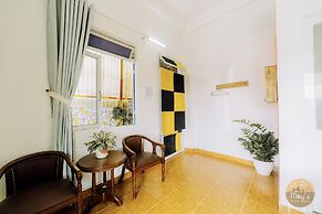 Mây's House