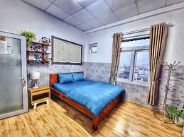 Mây's House