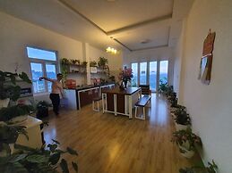 Mây's House