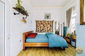 Mây's House