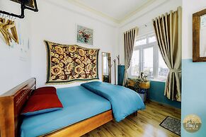 Mây's House