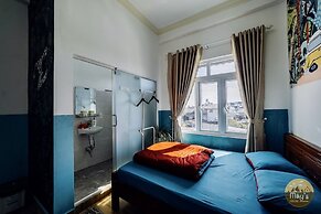 Mây's House