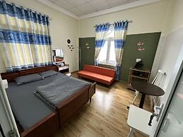 Mây's House