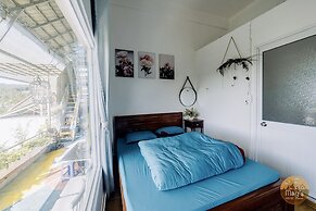 Mây's House