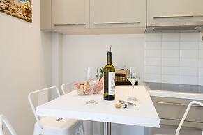 Dimi Brou's Apartments by CorfuEscapes
