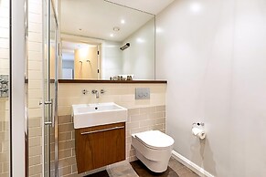 Wonderful Holborn Apartment