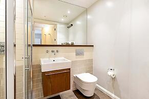 Wonderful Holborn Apartment