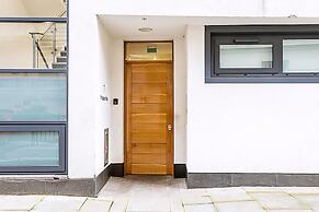 Wonderful Holborn Apartment