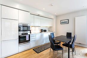 Wonderful Holborn Apartment