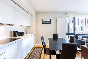 Wonderful Holborn Apartment