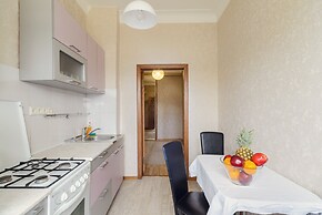 Cozy apartment on Independence Avenue