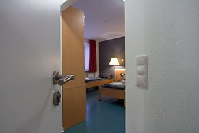 Green Night Hotel