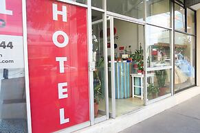 Hotel Llanito
