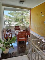 Nadamax Solo Guest House