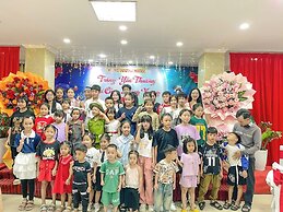 KHACH SAN HUNG VUONG
