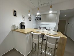 Stylish Central Accommodation in Buenos Aires- Explore History and Com