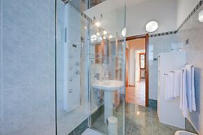 Aparthotel Arona