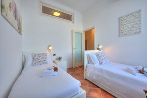 Aparthotel Arona
