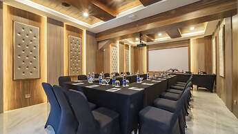 City of Aventus Hotel - Denpasar