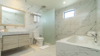 City of Aventus Hotel - Denpasar