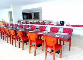 Kol Alayam Hotel