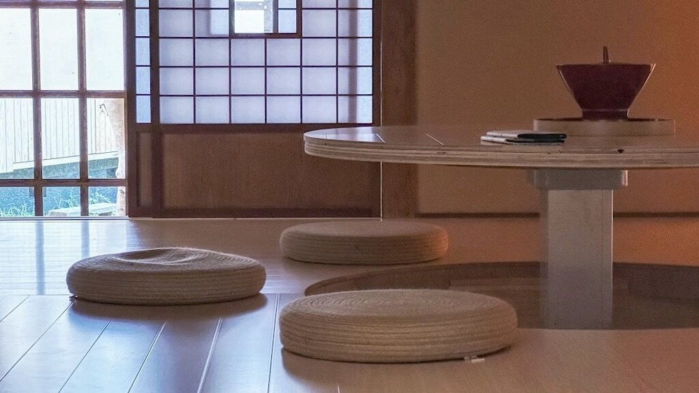 EXP. Co-Onsen