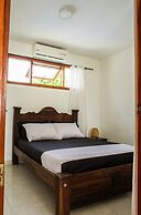 Room-hb2 Triple Room With Shared Bathroo
