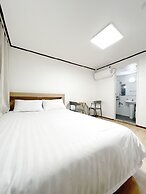 THE OAKRA HOTEL