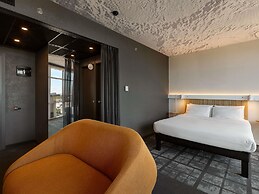 Ibis Kyiv Beresteiska