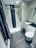 2-bed Apartment, Parking Including, Sleeps 4