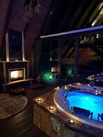 Eloi Suit Bungalov