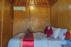 Manta Cottages with Sea View