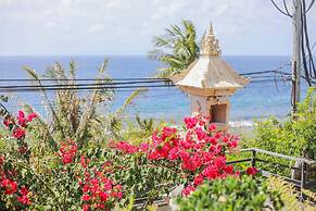 Manta Cottages with Sea View