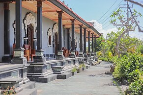 Manta Cottages with Sea View